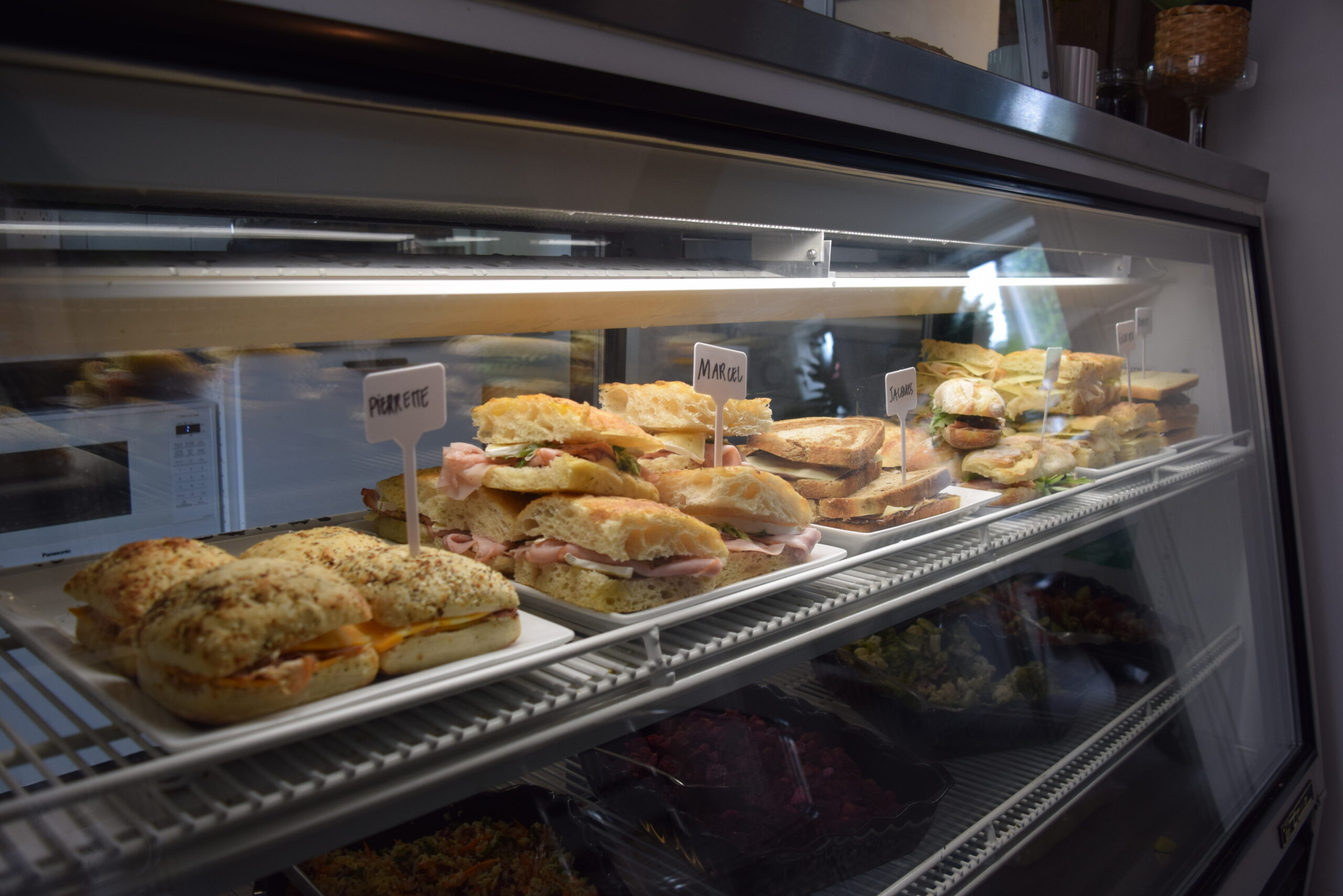 Les Jacasseuses café et plus