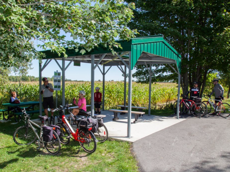 Piste_cyclable_la_sauvagine_2